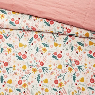 Garden Floral Cotton Kids' Quilt - Pillowfort™ - Image 3